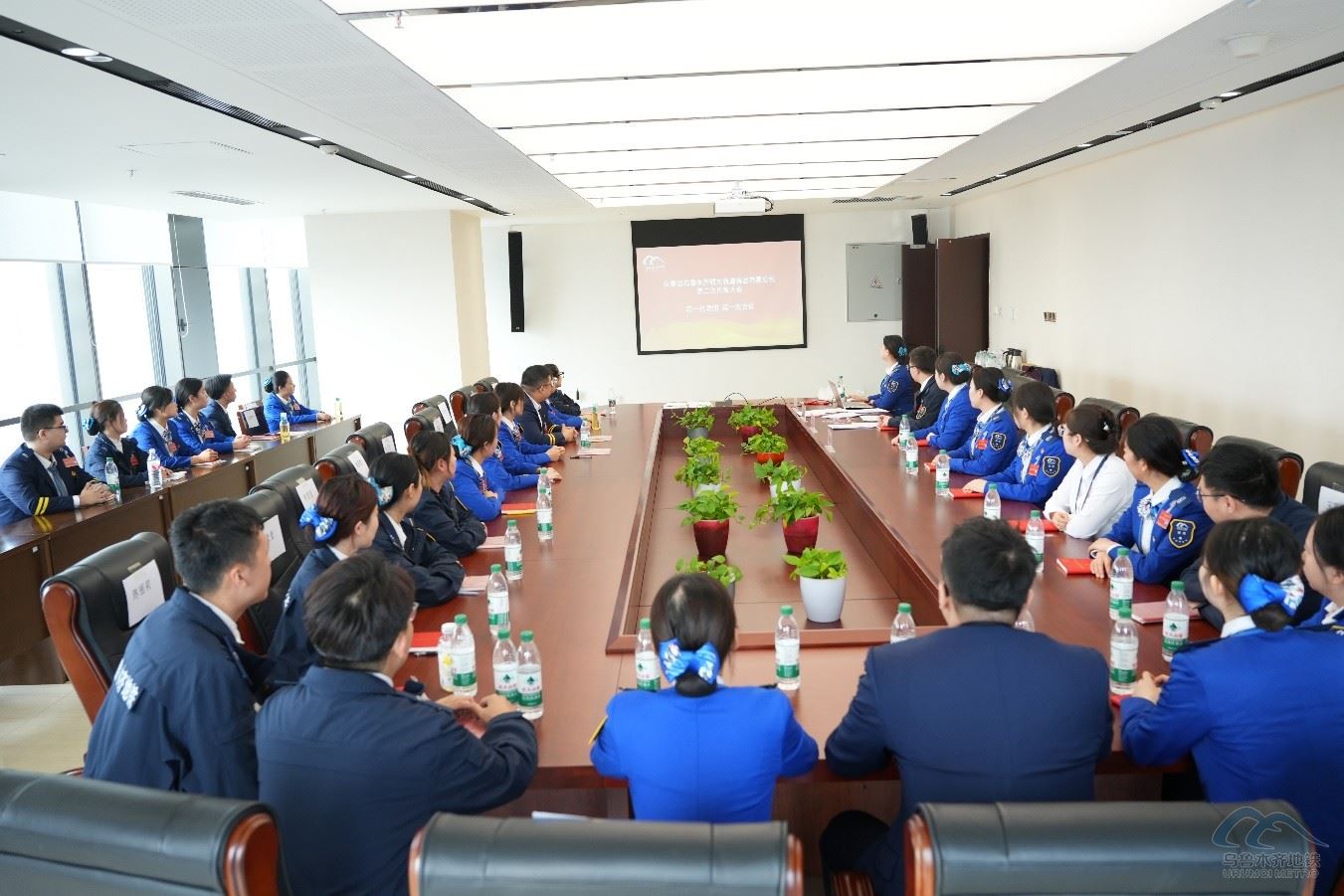 共青團(tuán)烏魯木齊城市軌道集團(tuán)有限公司  第二次代表大會勝利召開 第 1 張