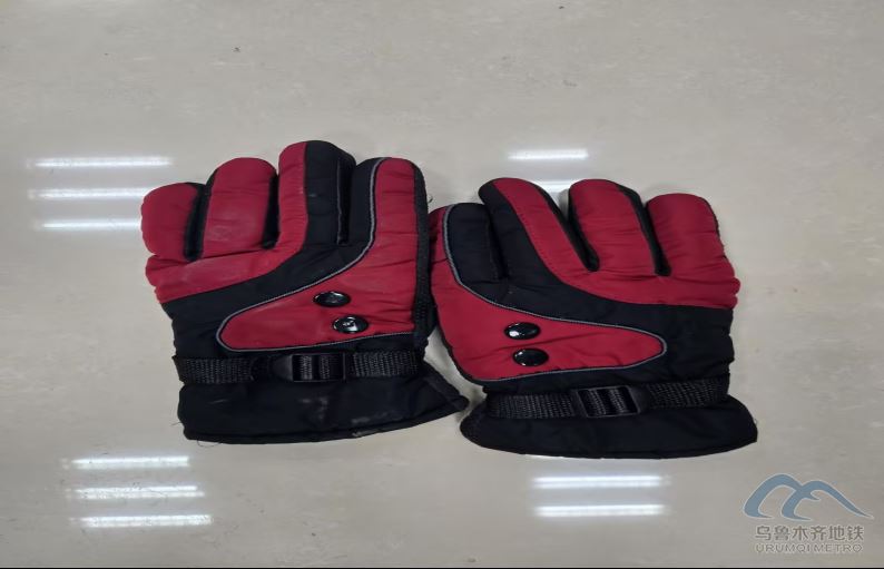 2025年12月13日地鐵1號線站內(nèi)遺失物品清單25.png 2025年12月13日地鐵1號線站內(nèi)遺失物品清單25.png